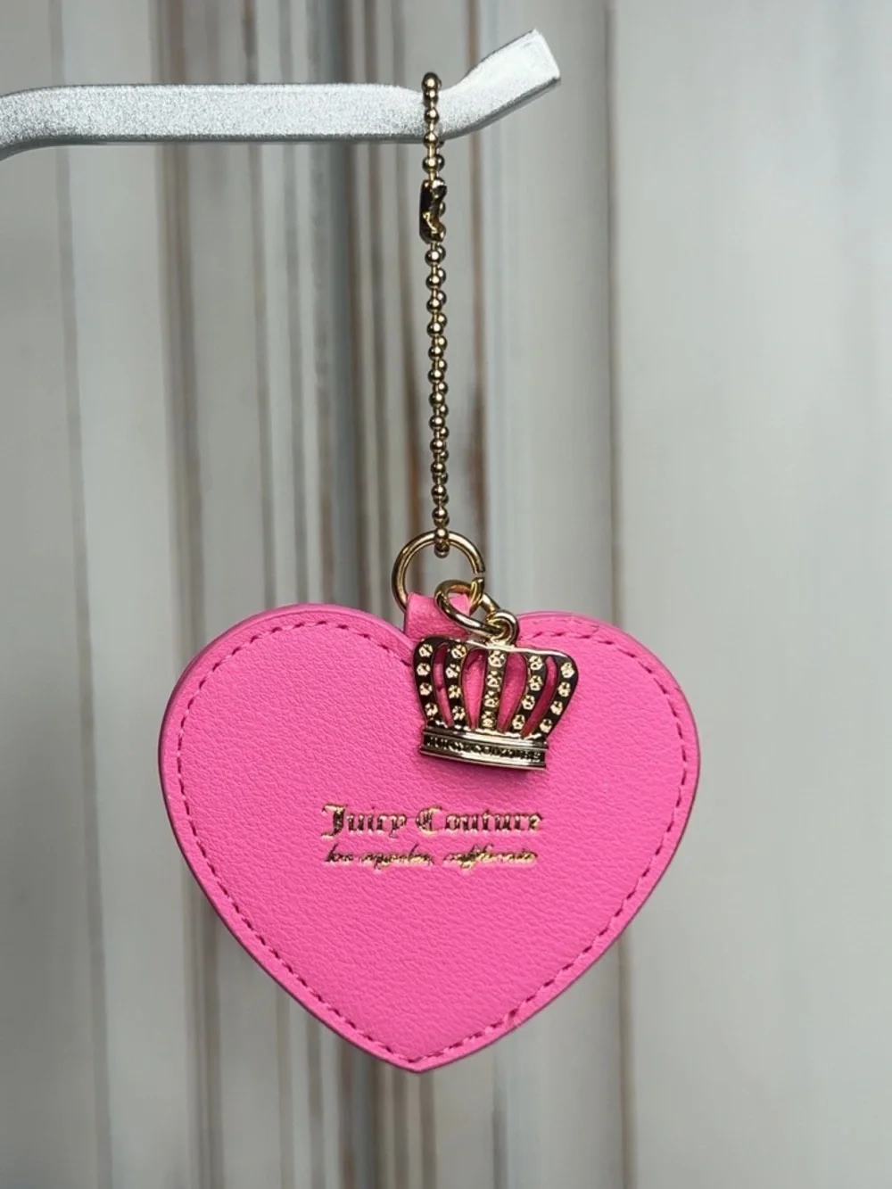 Juicy Couture Pink Heart Keychain Bag Charm Crown Charm Gold Tone - Picture 4 of 5